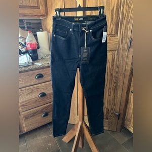NEW Lee Women’s Skinny Jeans
